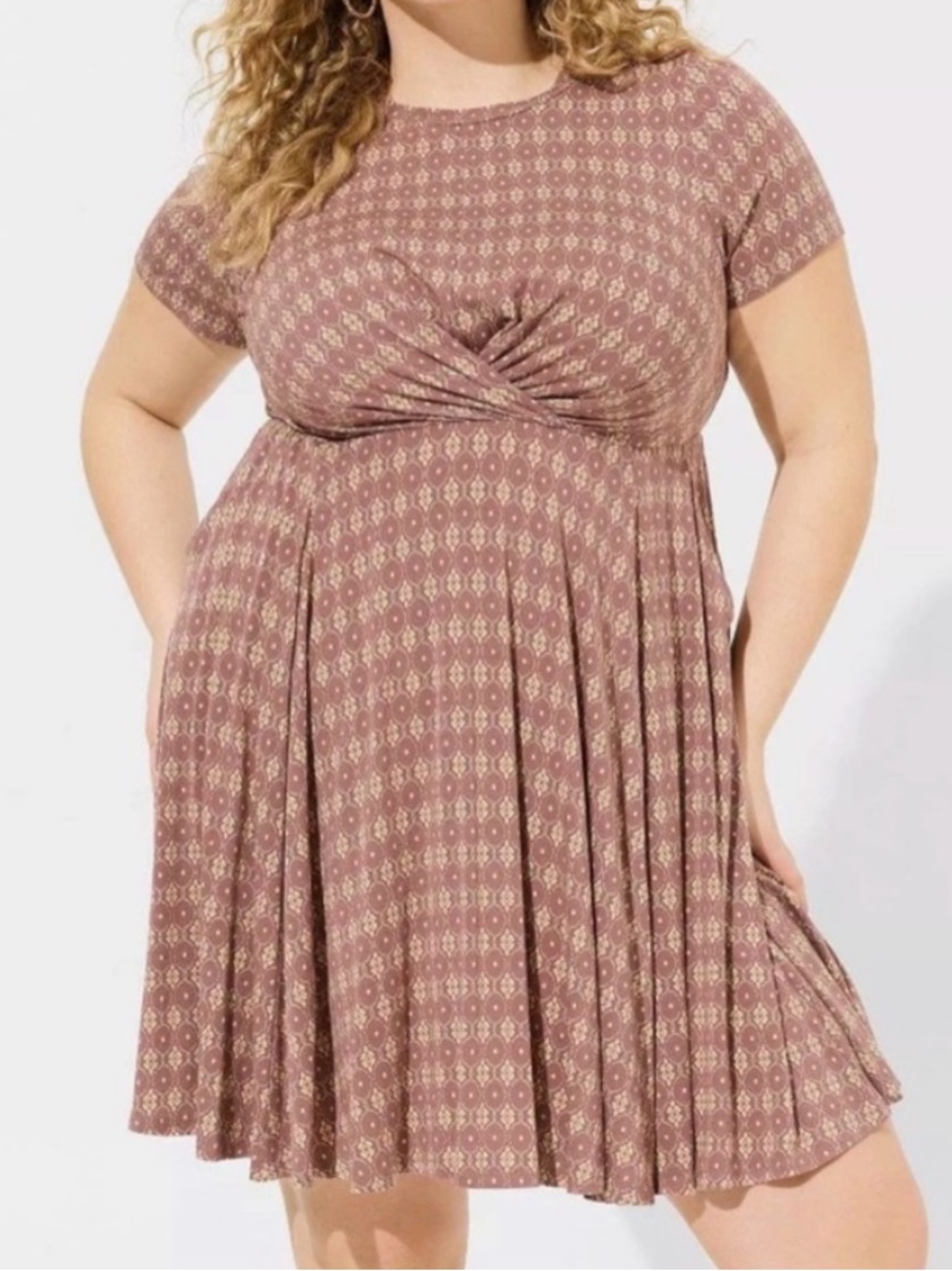 Torrid "Super Soft" skater dress in a mauve and beige geometric print 1x
